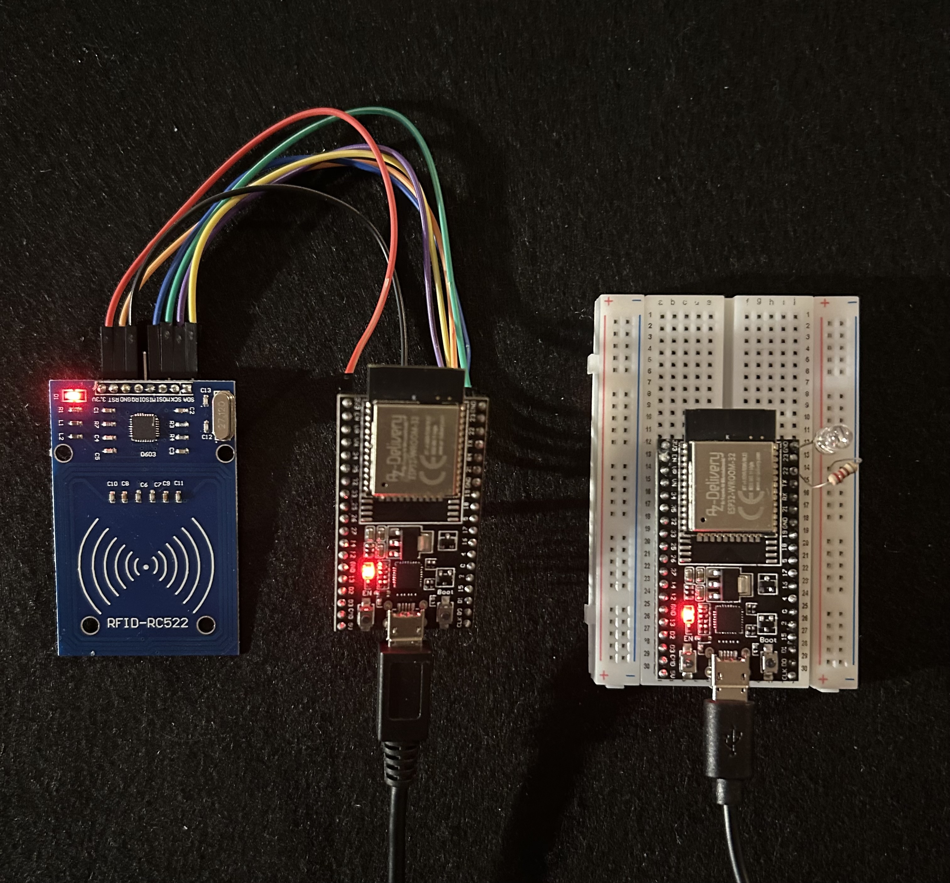 Basic Setup of the two ESP32 devices.